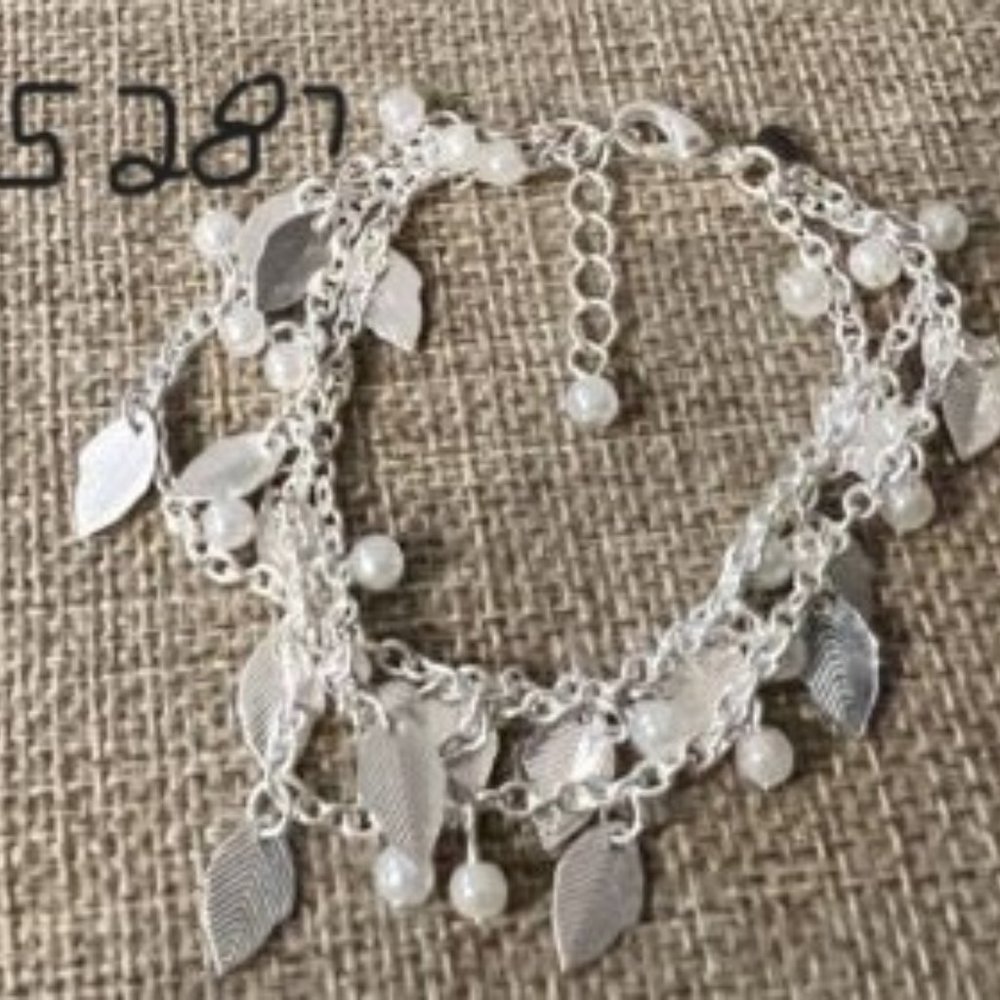 New Premier Designs Porcelain Bracelet and Earrings set